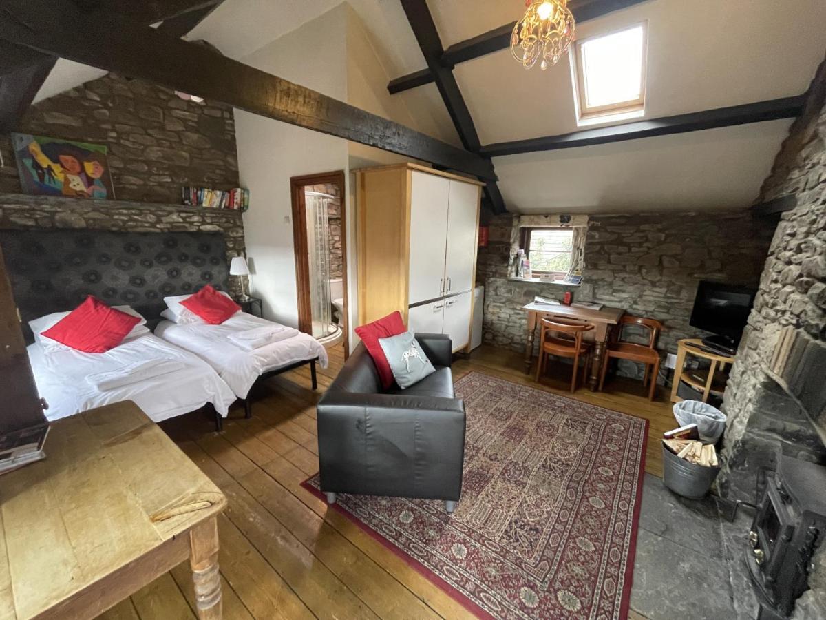 Tunnel Cottages At Blaen-Nant-Y-Groes Farm Aberdare Dış mekan fotoğraf