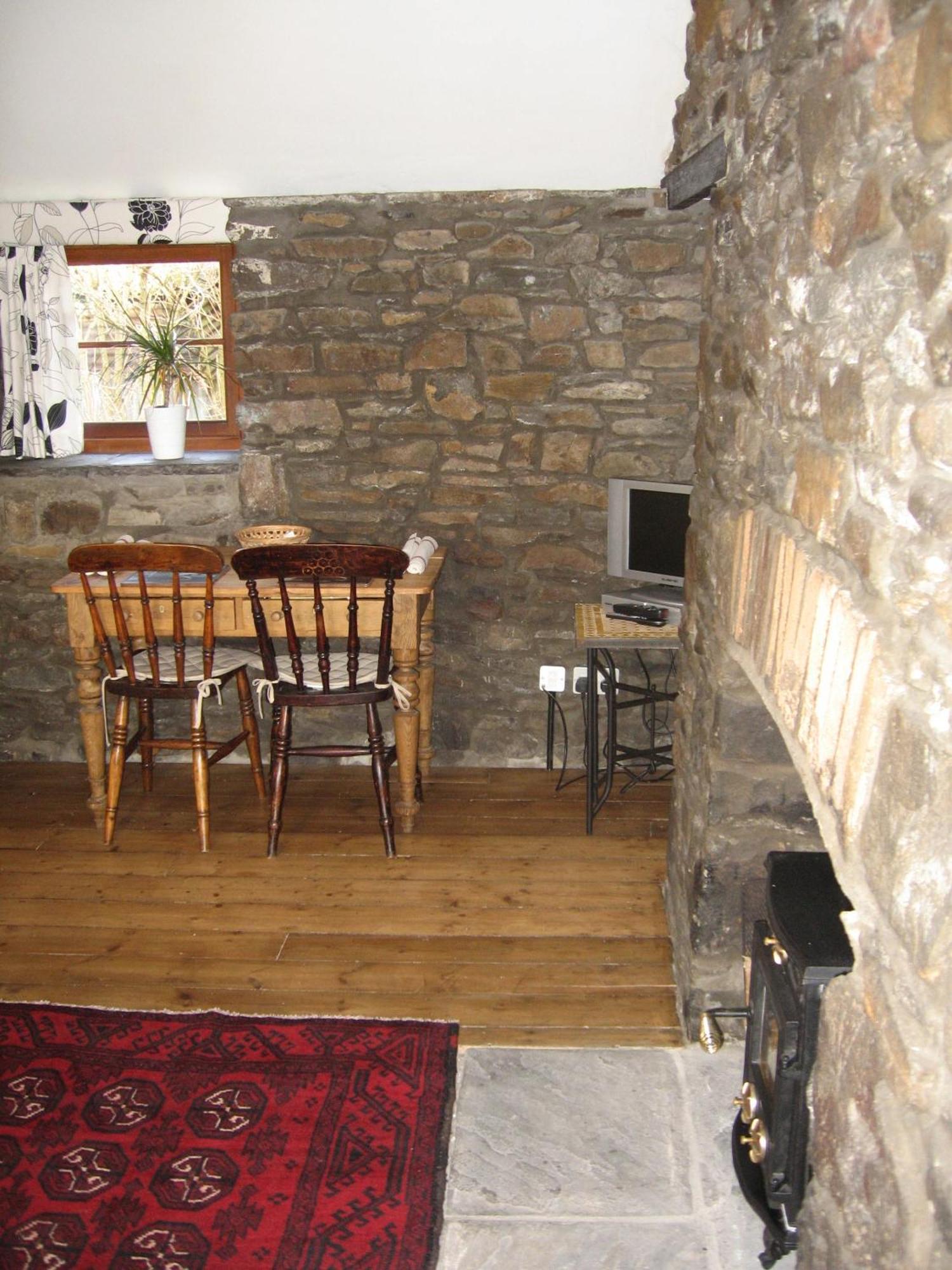 Tunnel Cottages At Blaen-Nant-Y-Groes Farm Aberdare Oda fotoğraf